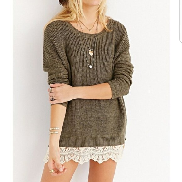 🦋 URBAN OUTFITTERS Pins & Needles Olive Sweater Lace Trim Size Small Oversize - Picture 8 of 8